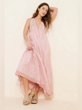 Pinnacle by Shruti Sancheti Paisley Tiered Maxi Dress Size M